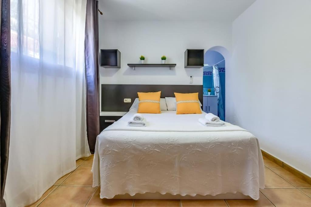 Villas Guzman - Mouna Calp Dış mekan fotoğraf
